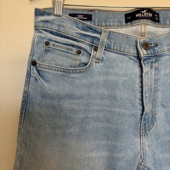 Hollister Men's Size 32 Jeans Skinny Epic Flex Essential Denim Light Wash School - Picture 1 of 10